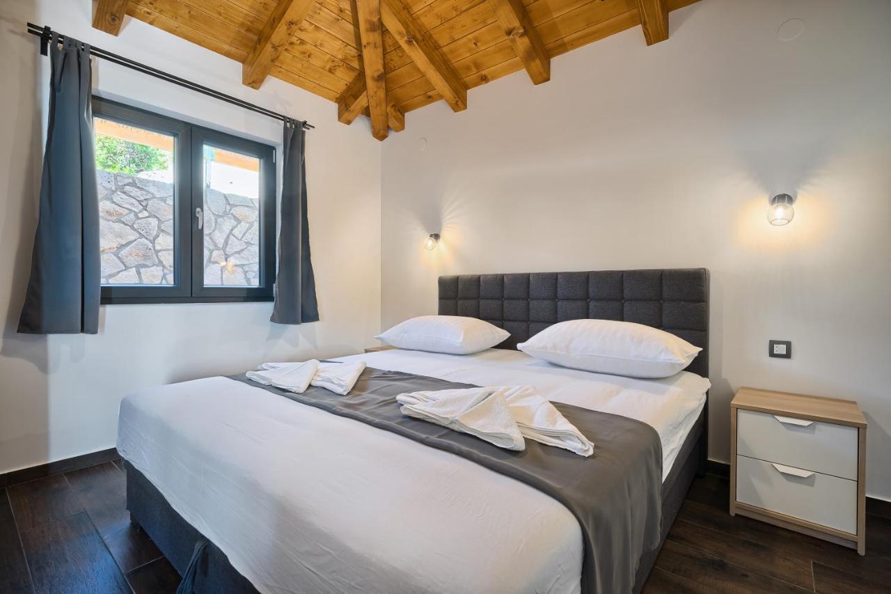 Kamp Lunga + Otel Jezera Dış mekan fotoğraf