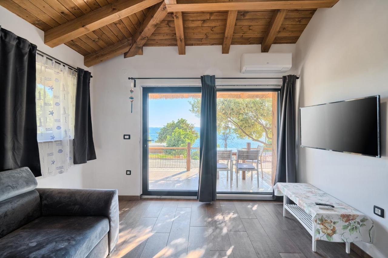 Kamp Lunga + Otel Jezera Dış mekan fotoğraf